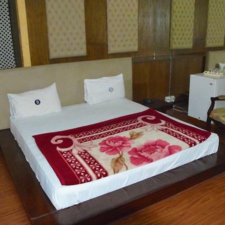 רוואלפינדי Potohar Hotel מראה חיצוני תמונה